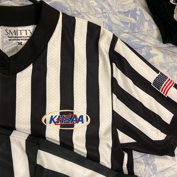 Lot - Smitty Men’s Bball Referee Shirt M & KHSAA & XL Plain Stripes & 7 Whistles - Picture 3 of 8